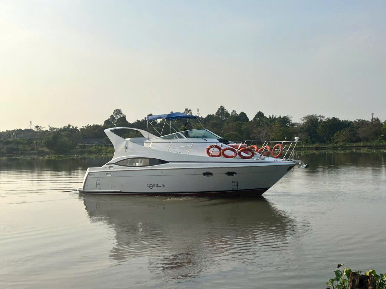 Du thuyền Mini Carver 350 Đăng ký SB